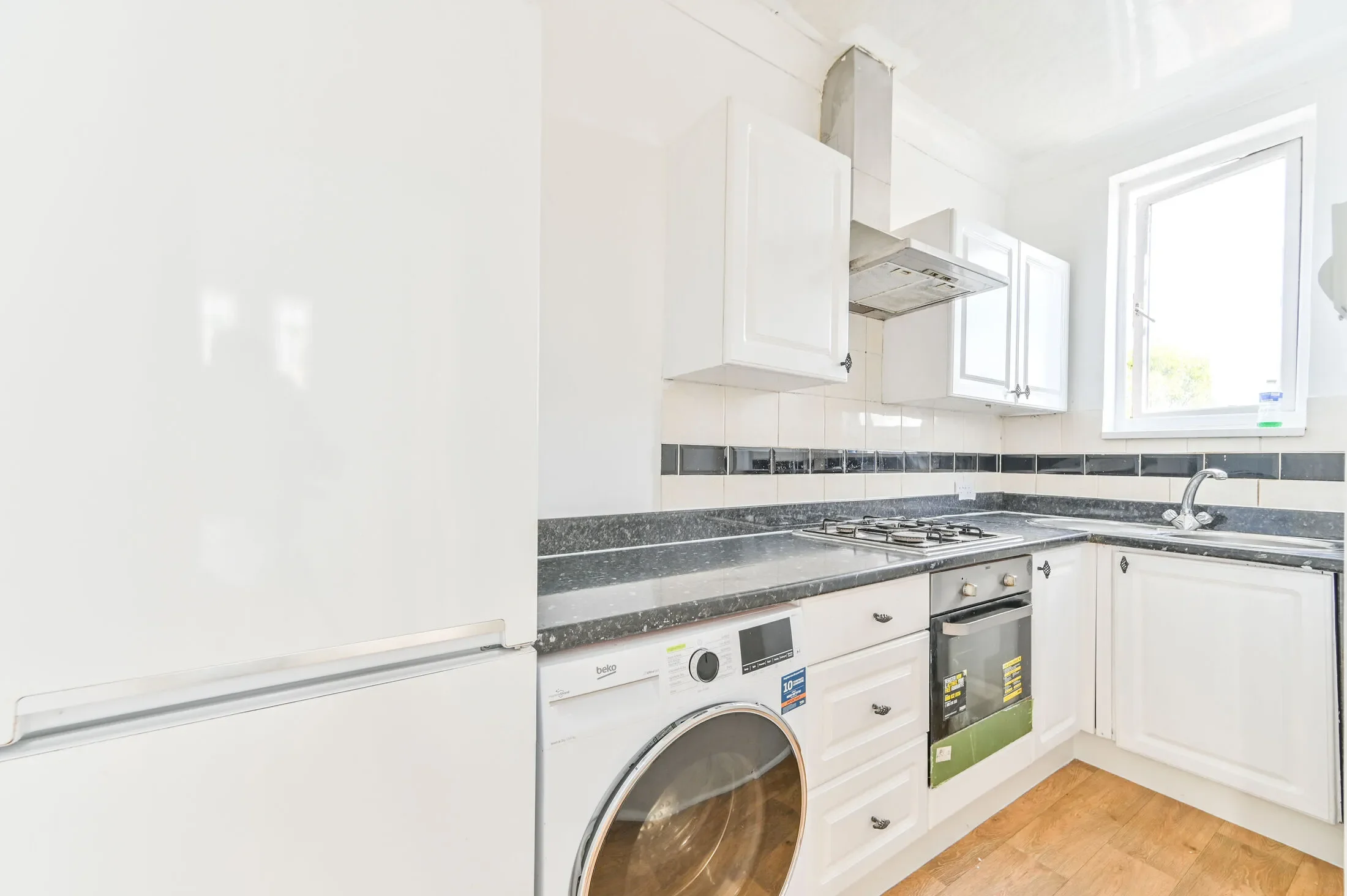 Flat Greenford Road in Greater London