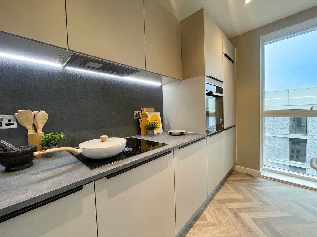 Flat Addiscombe Road in London