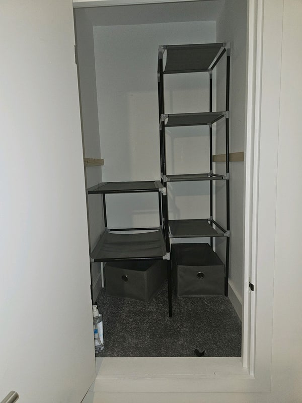 Room John Sullivan Way in Sandwell
