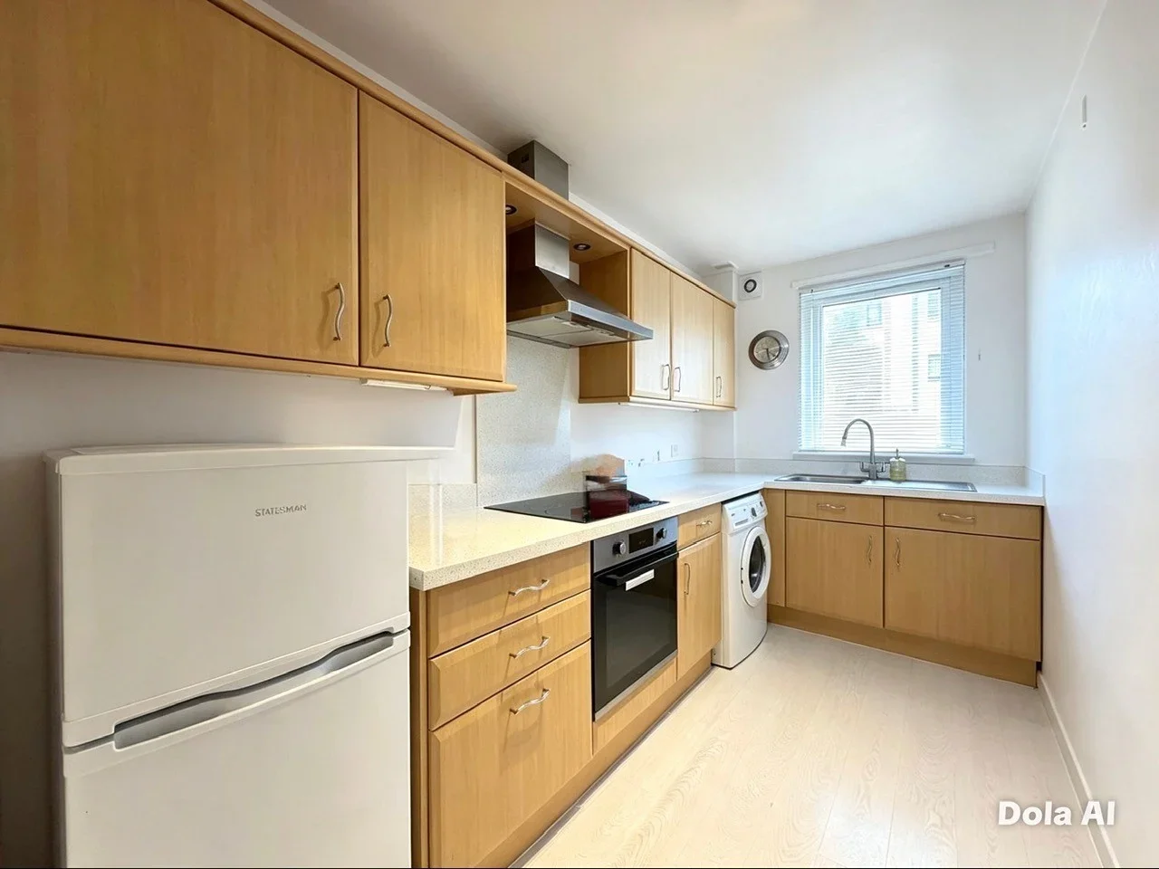 Flat Hawthornden Place in City of Edinburgh
