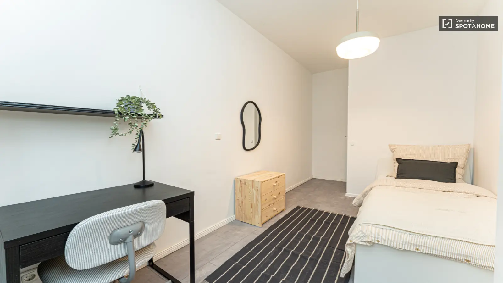 Wohnung Buschkrugallee in Berlin