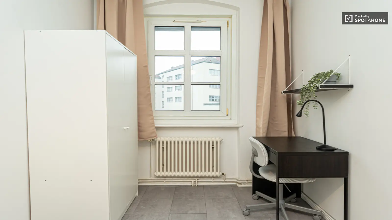 Wohnung Buschkrugallee in Berlin