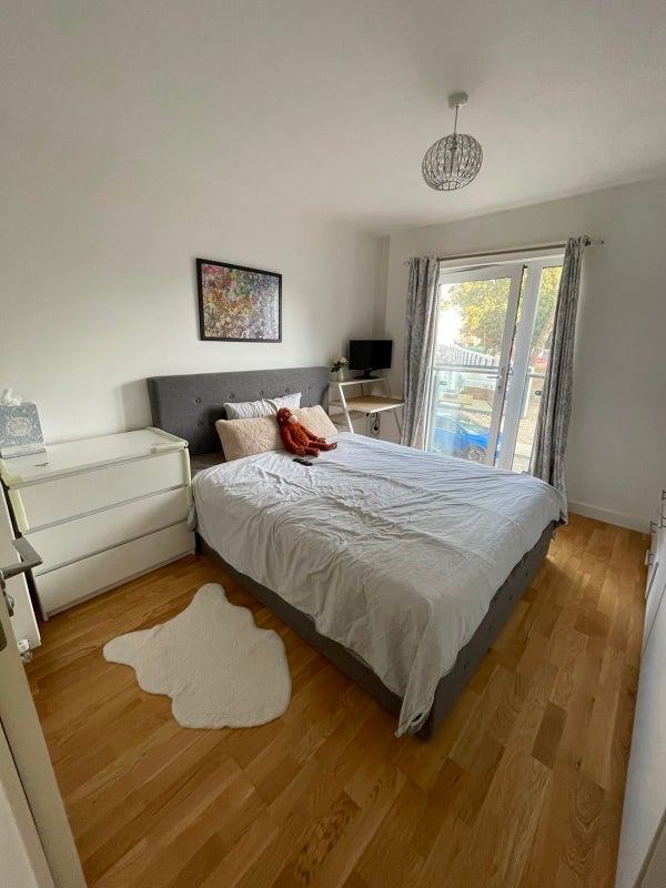 Room Brickfield Road in Greater London