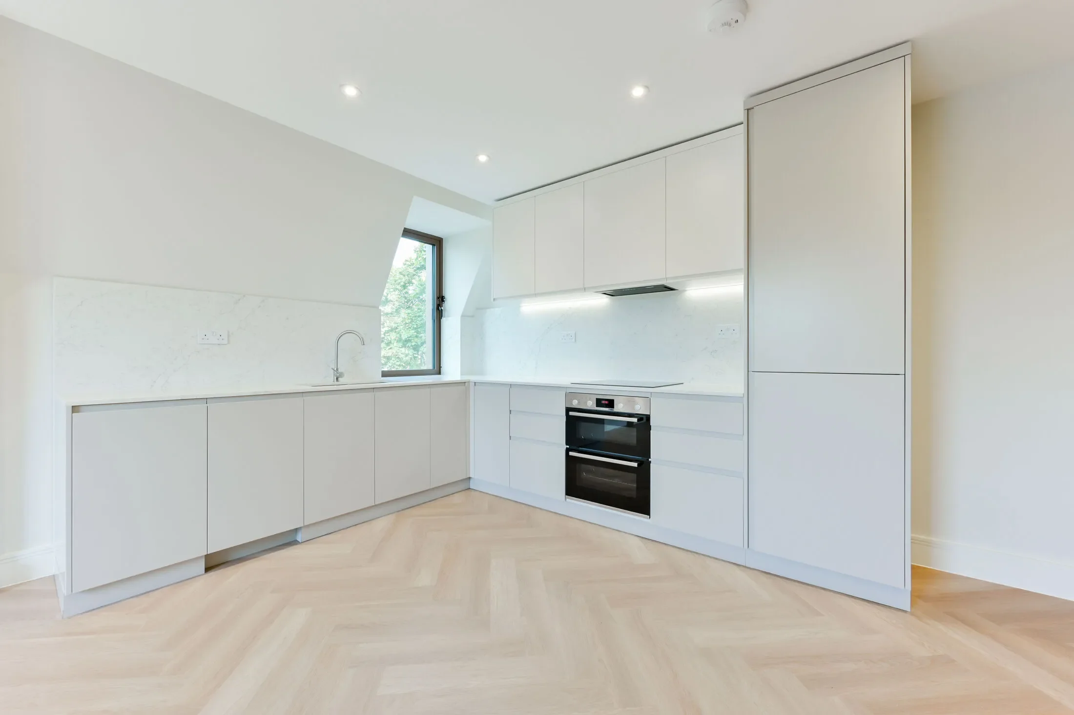 Flat Essex Road in Greater London