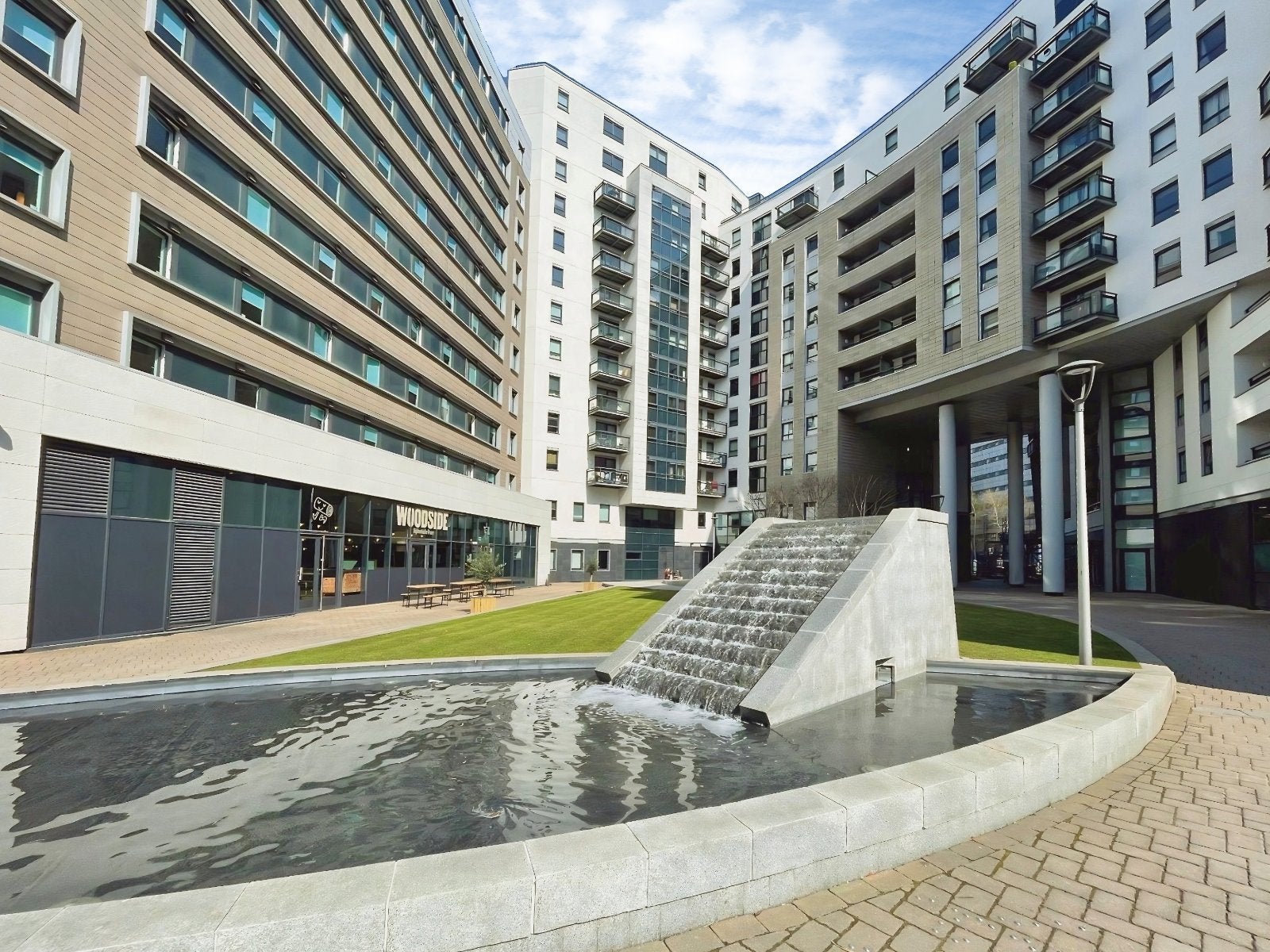 Flat Marsh Lane in Leeds