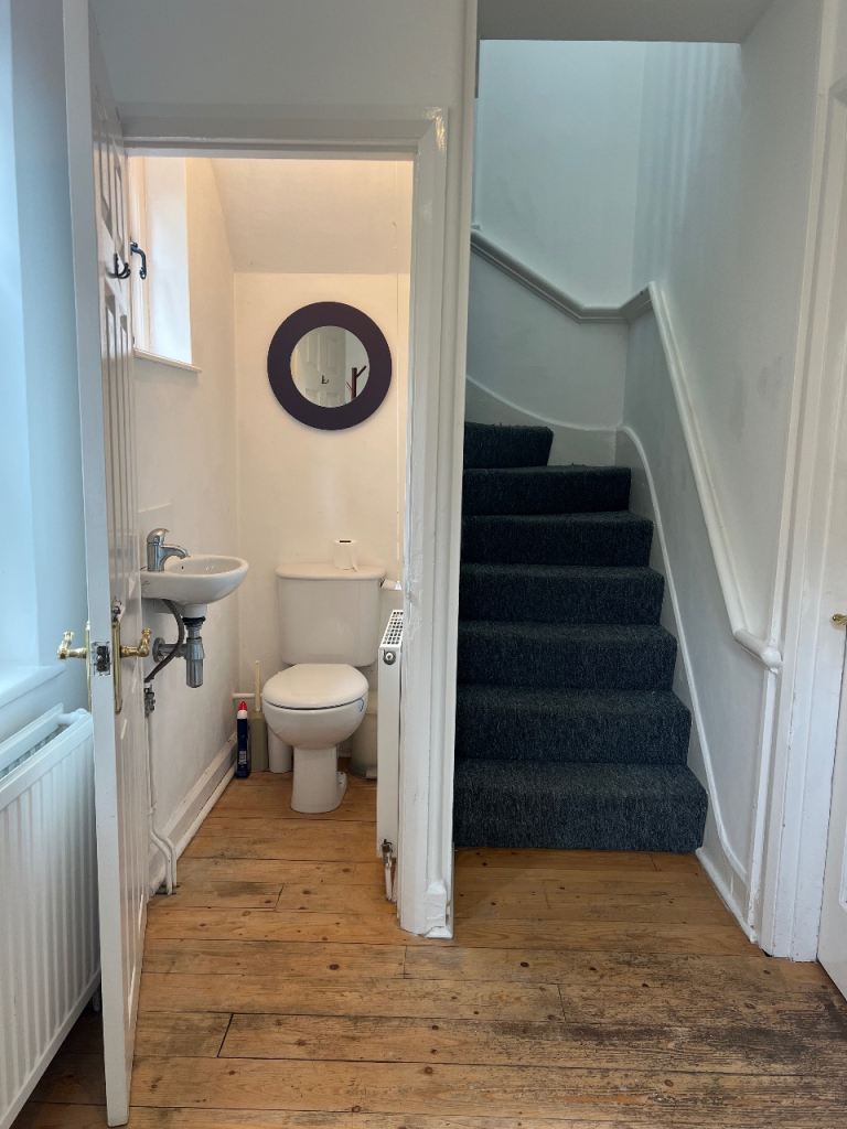 House Wordsworth Walk in Greater London