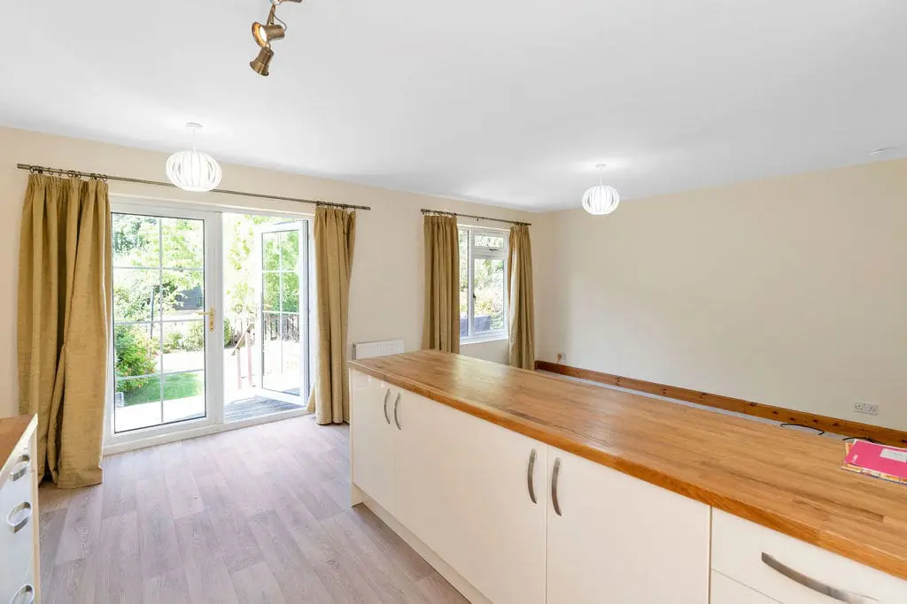 Flat Carrick Knowe Drive in City of Edinburgh