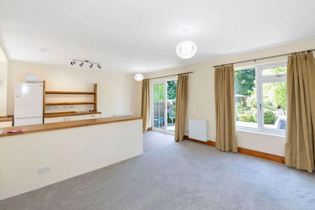 Flat Carrick Knowe Drive in City of Edinburgh