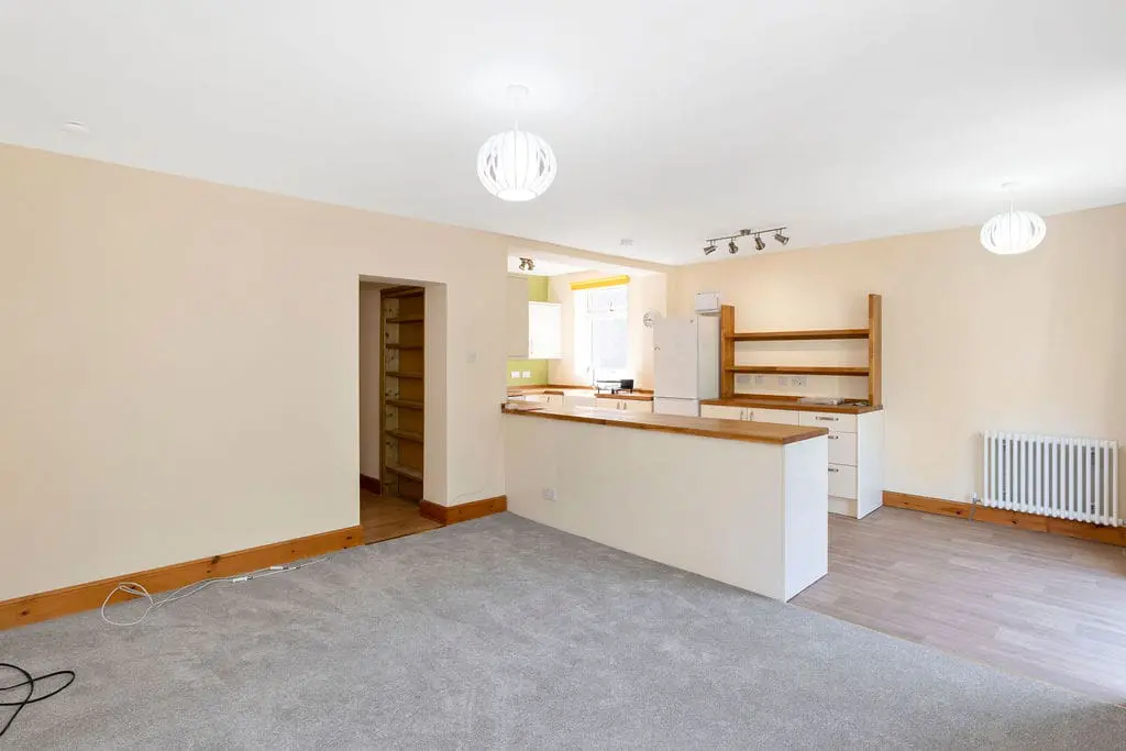 Flat Carrick Knowe Drive in City of Edinburgh