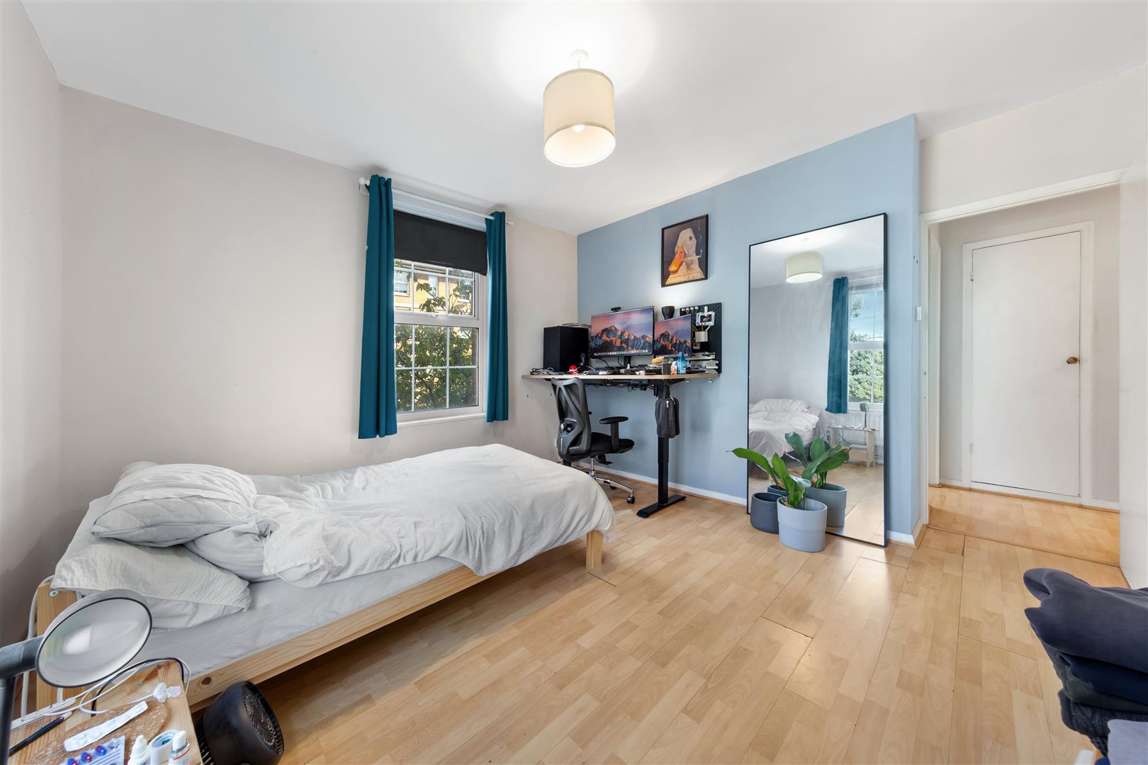Flat Devonshire Drive in Greater London