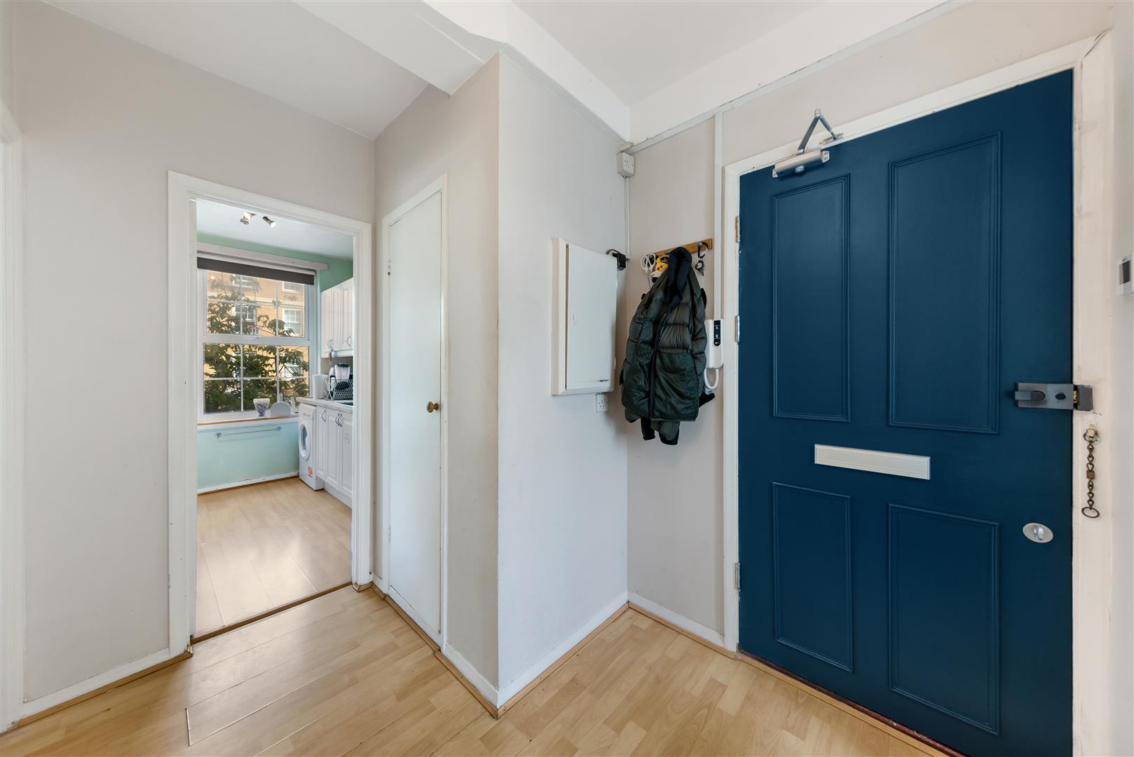 Flat Devonshire Drive in Greater London