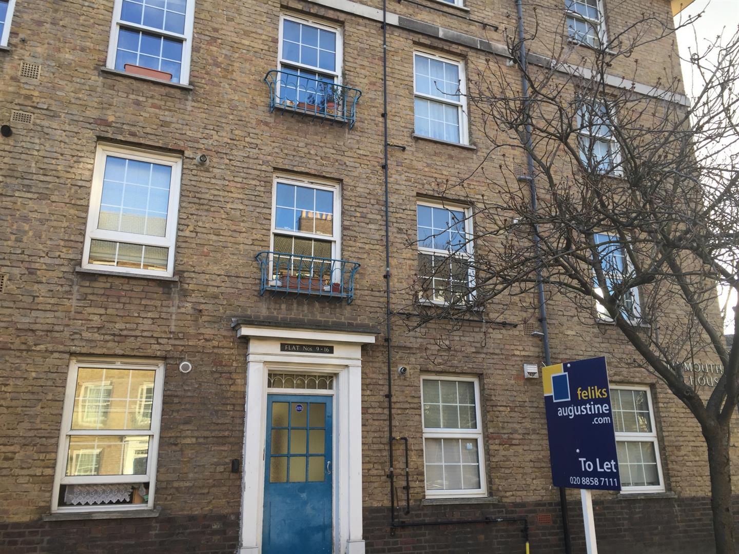 Flat Devonshire Drive in Greater London