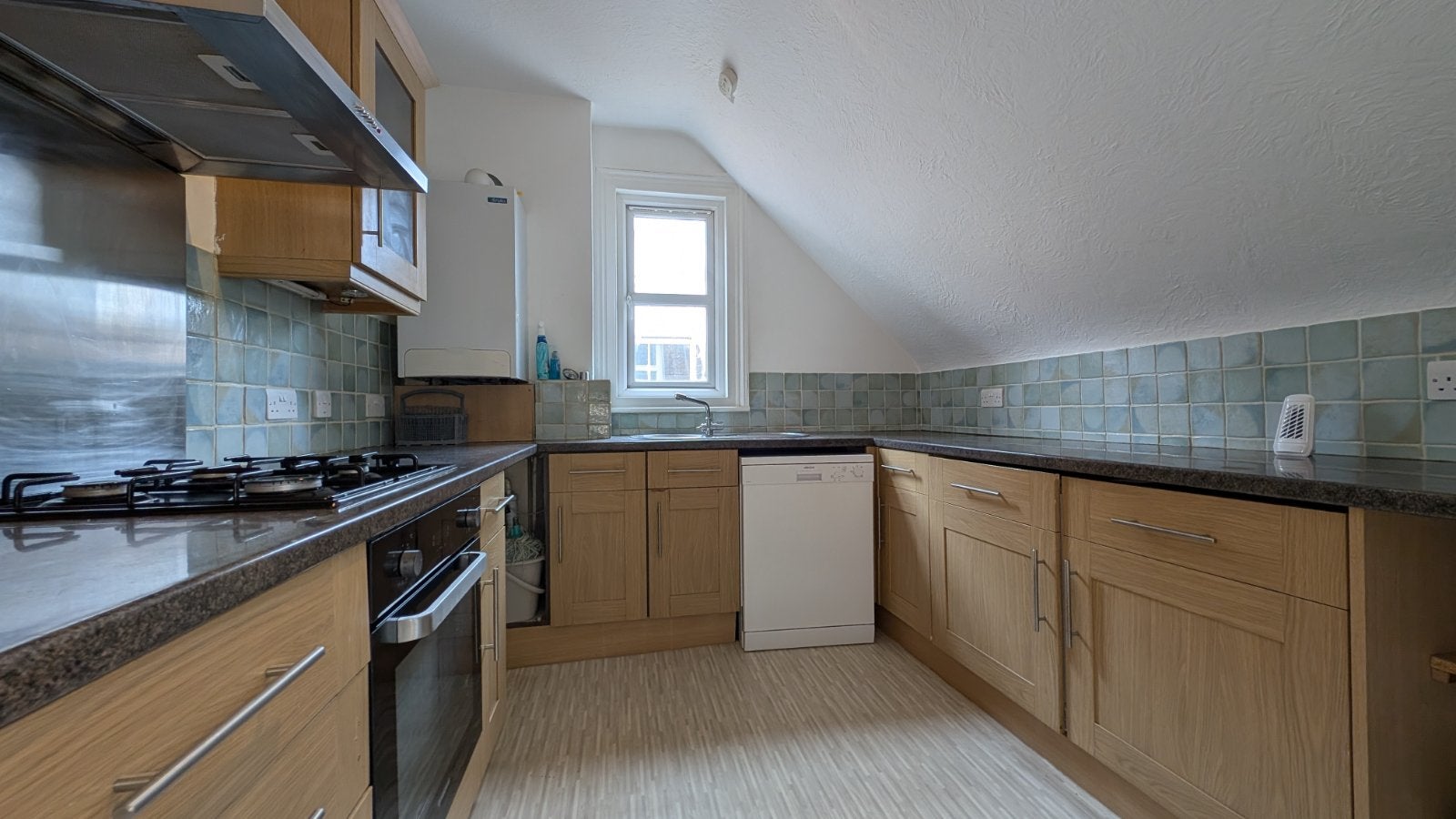 Flat Cheriton Road in Folkestone and Hythe District