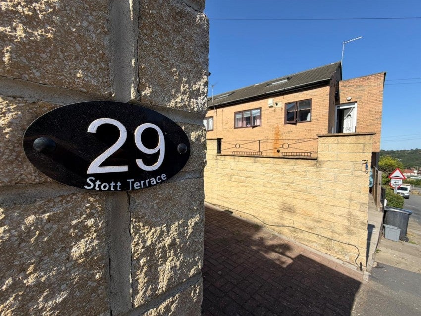 House Stott Terrace in Bradford