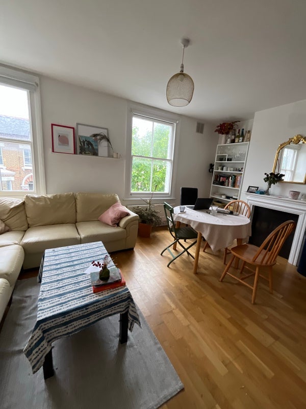 Room Fourth Avenue in City of Westminster