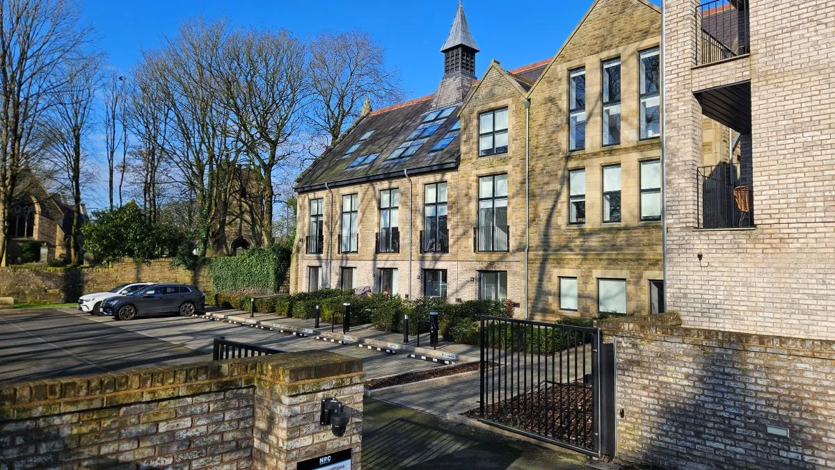 Flat Lea Gate in Bolton