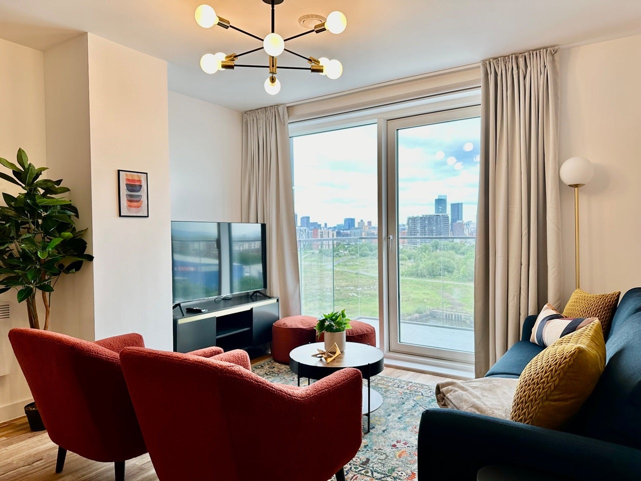 Flat Pomona Strand in Trafford
