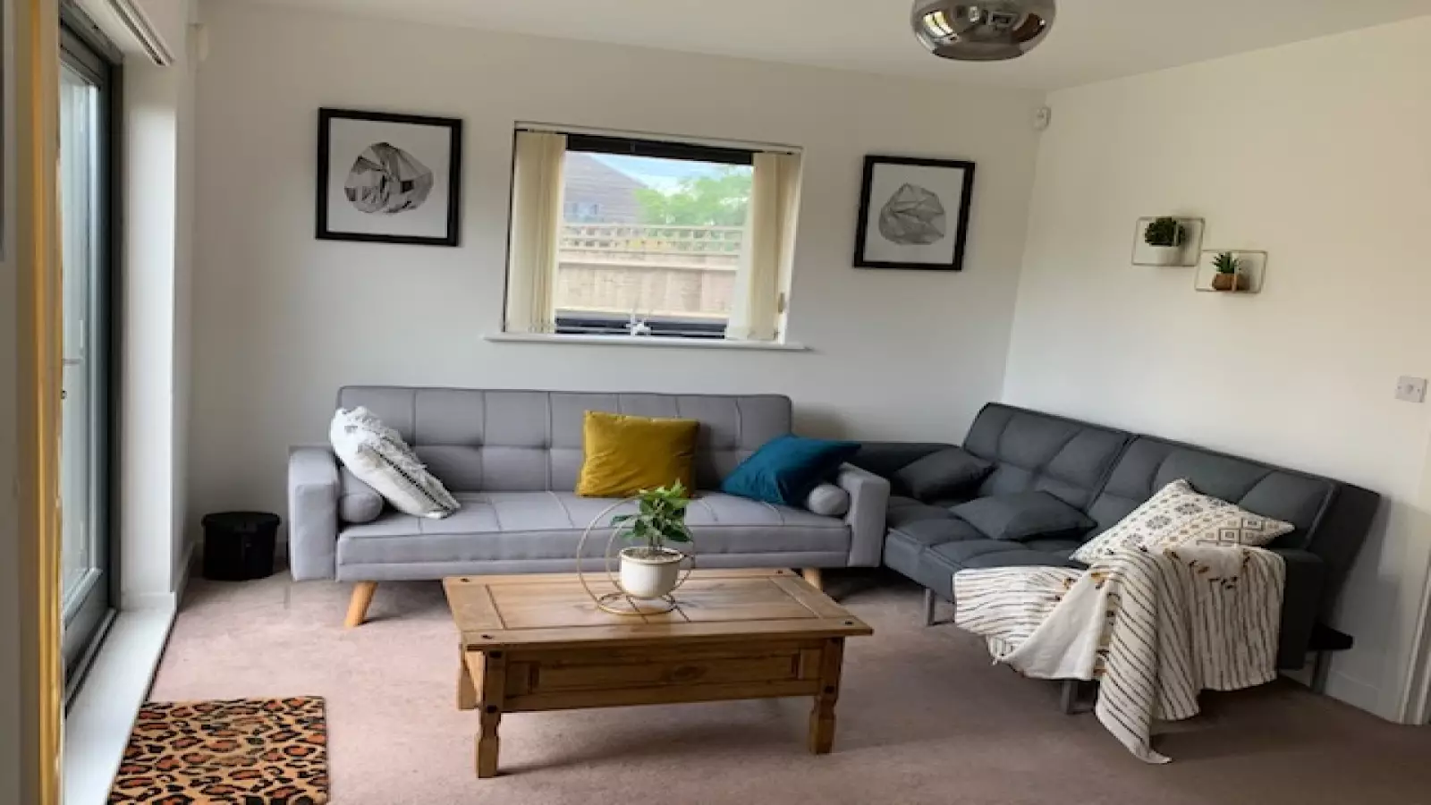 Flat Seagull Close in Greater London