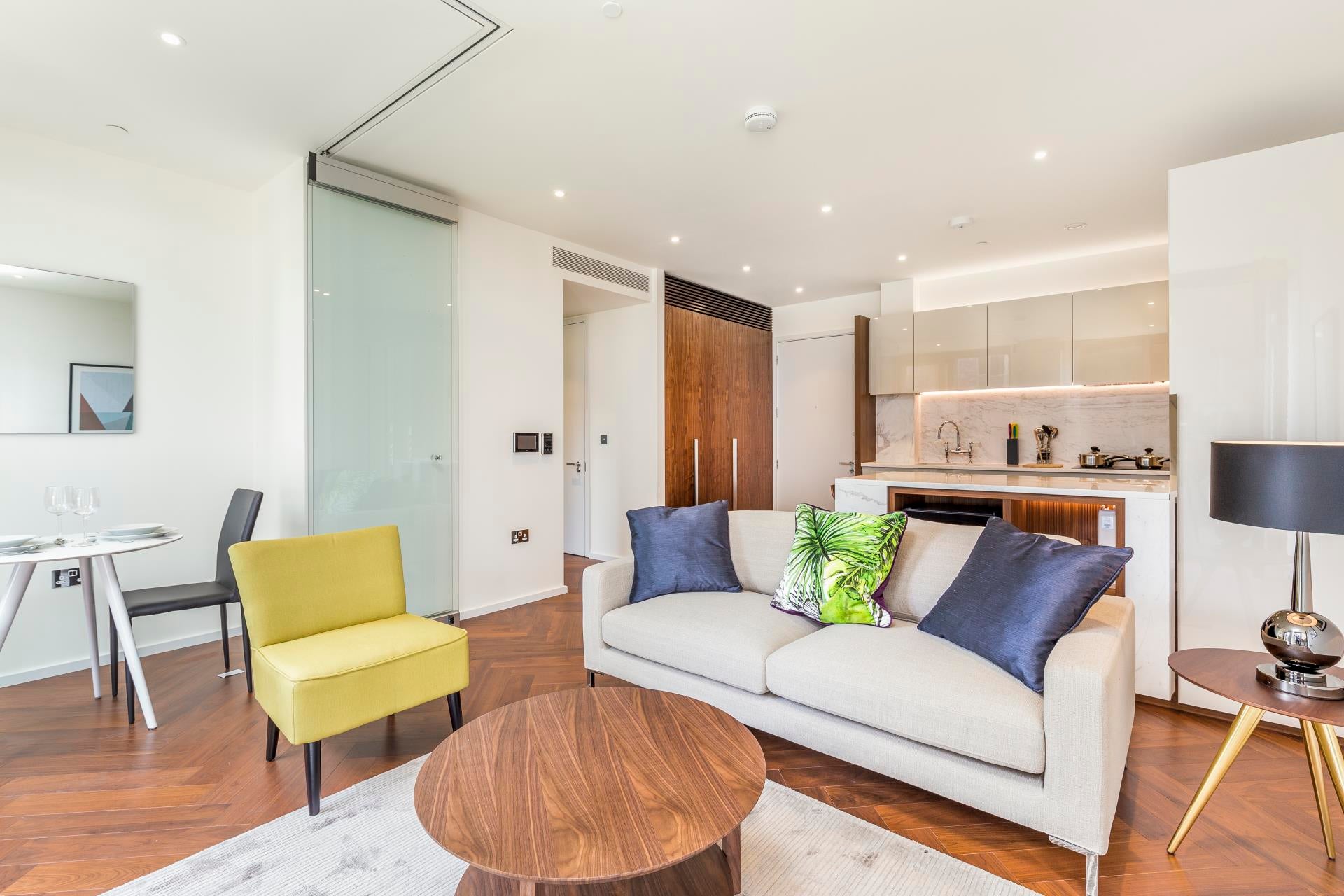 Flat New Union Square in Greater London
