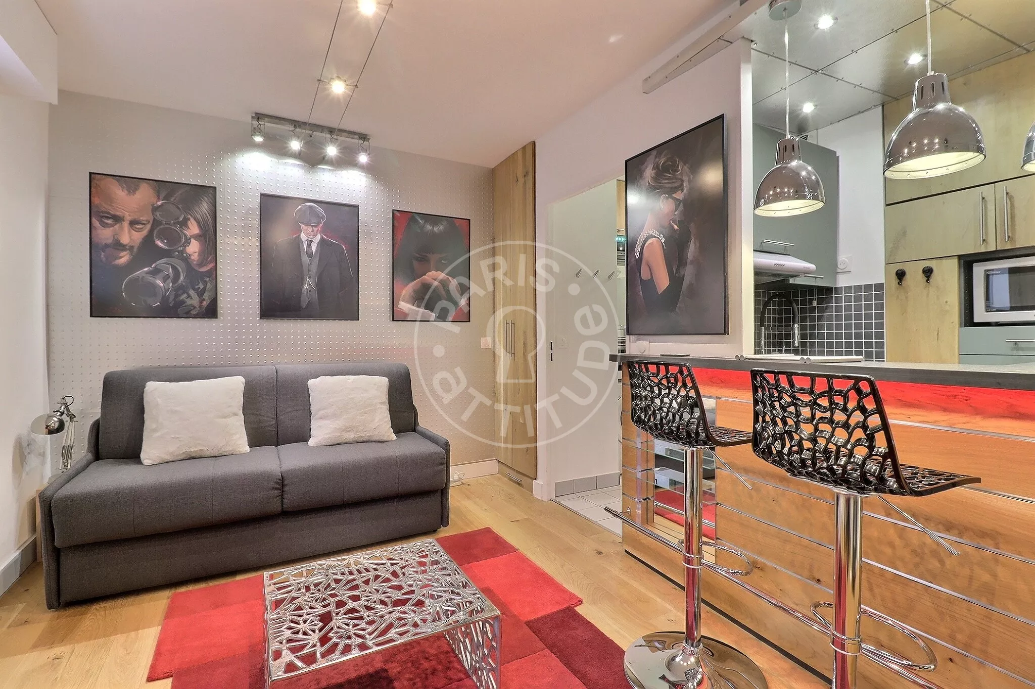 Appartement Place de l'Escadrille Normandie-Niemen à Paris