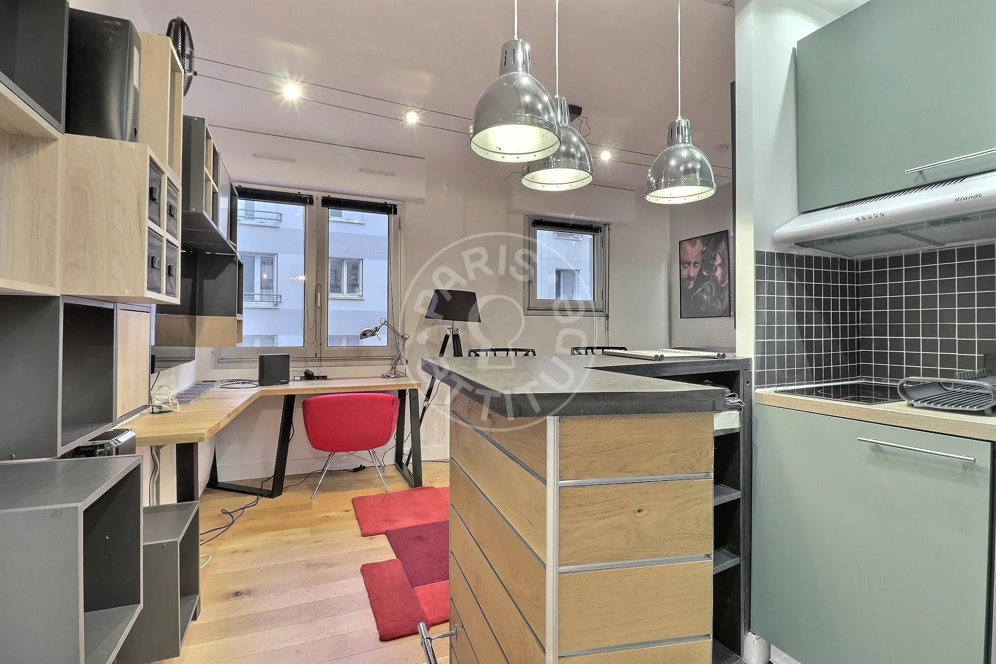 Appartement Place de l'Escadrille Normandie-Niemen à Paris