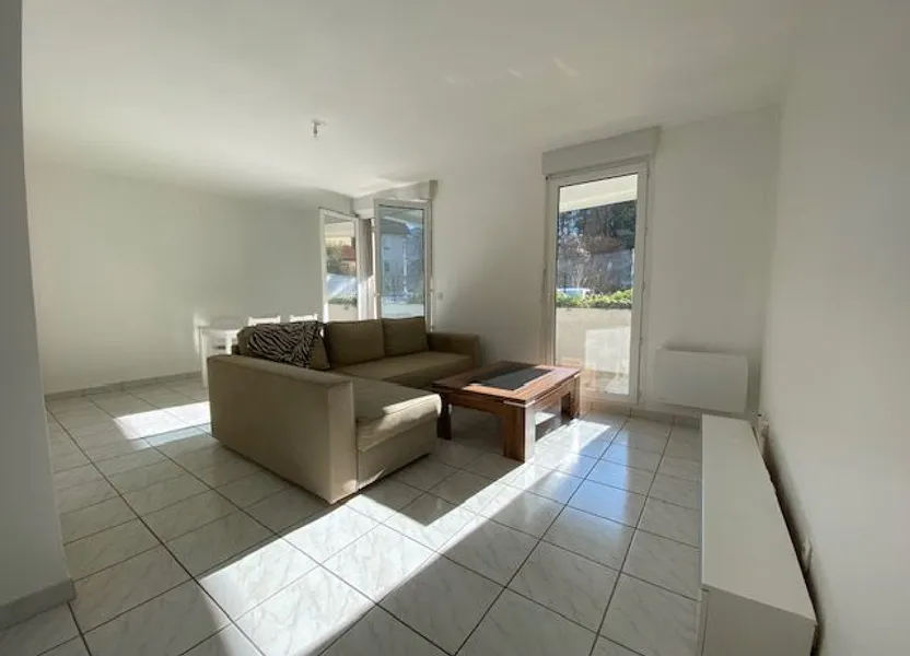 Appartement Rue Jean Jaurès à Ville-la-Grand