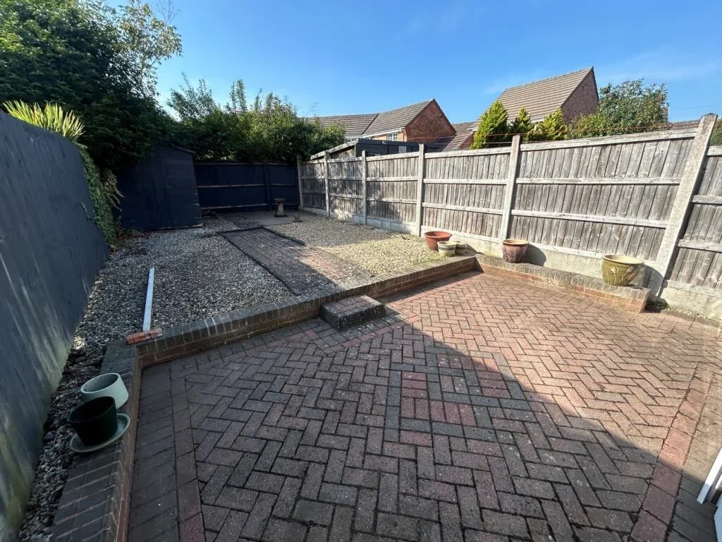 House Saddlers Close in Dudley