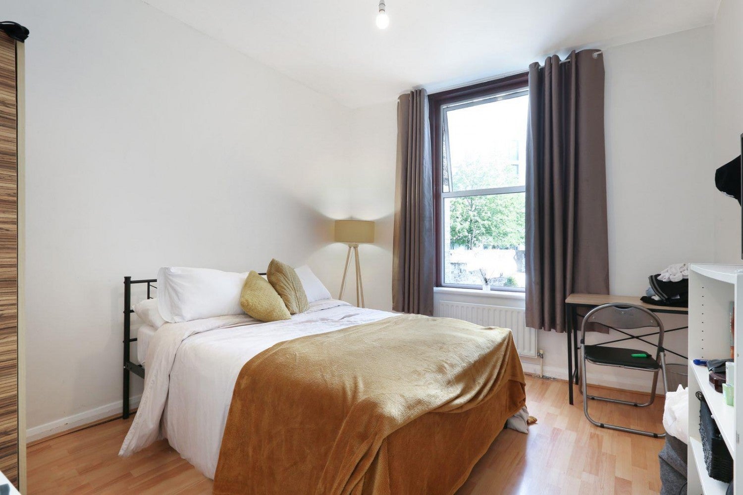 Flat Stockwell Green in Greater London