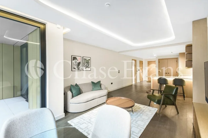 Flat Dean Street in City of Westminster