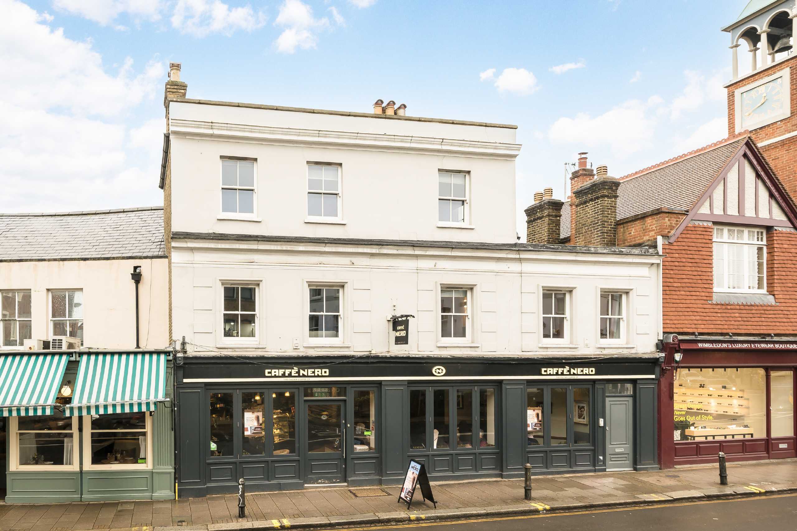 Flat Lancaster Place in Greater London