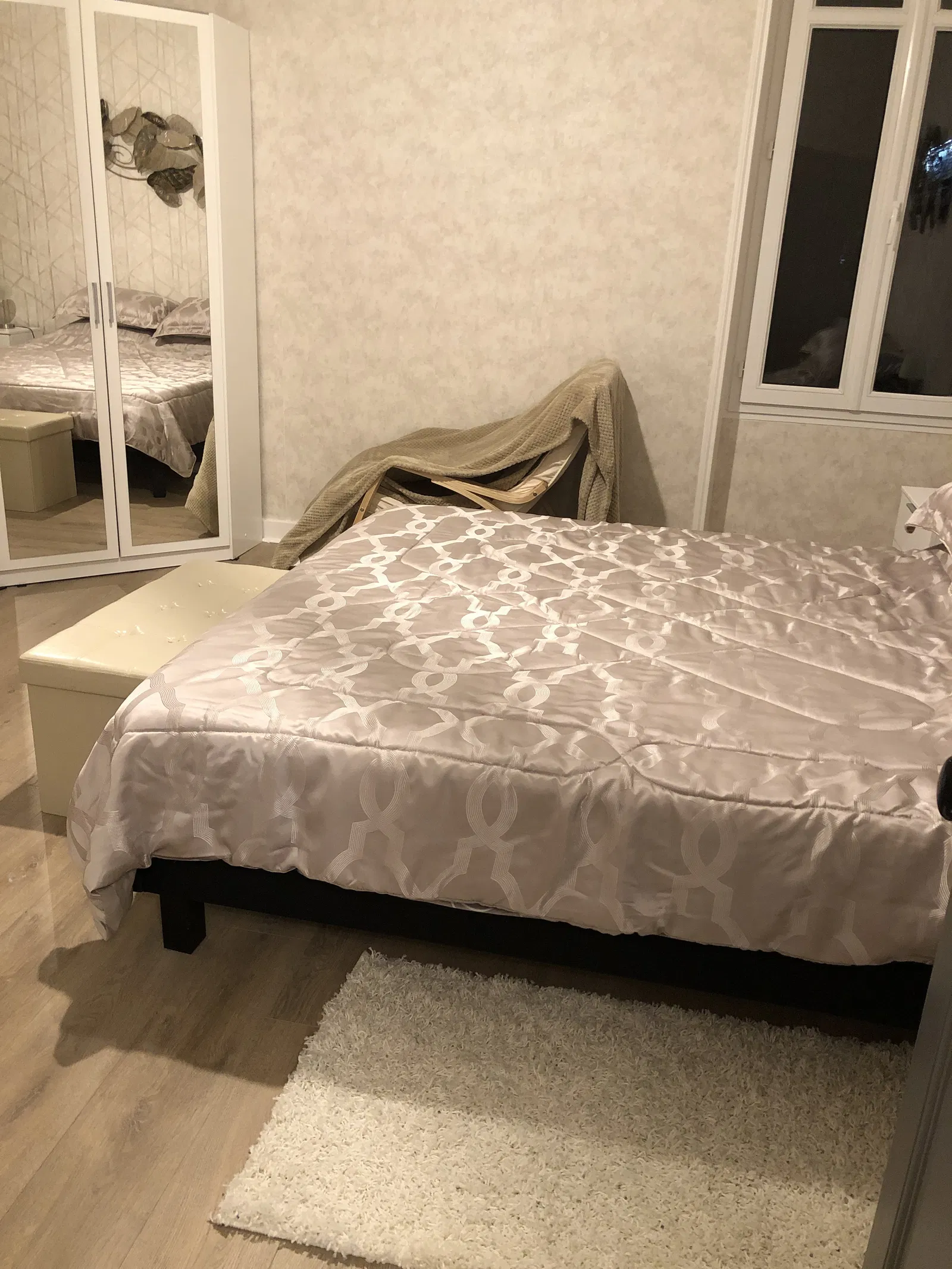 Room Avenue des Platanes in Perrusson