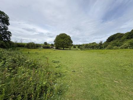 Flat Salisbury Road in Test Valley