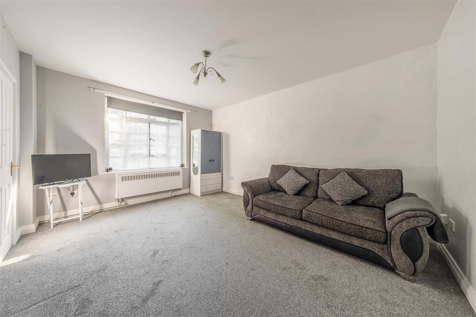 Flat Wilbury Road in Hove