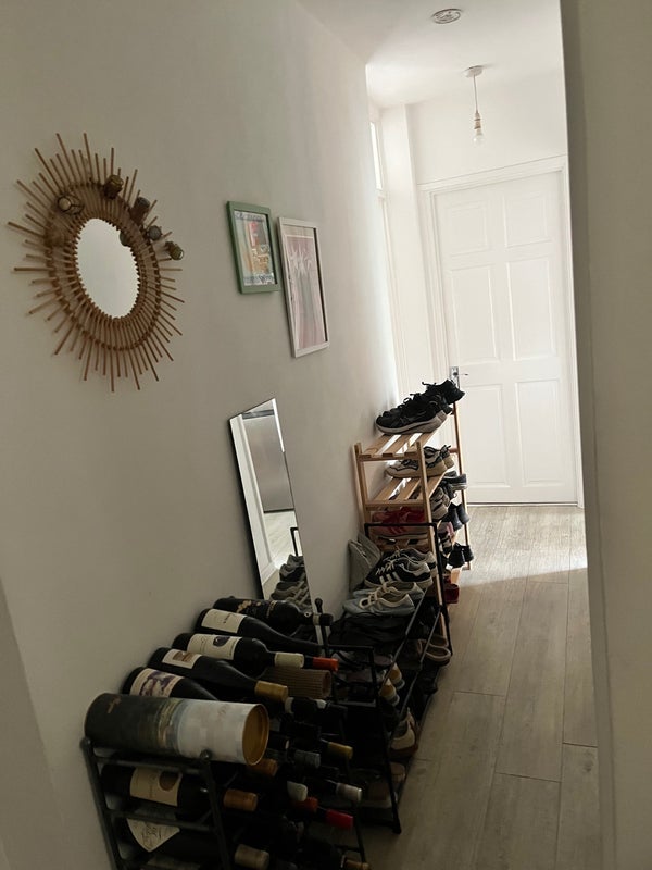 Room Flora Gardens in Greater London