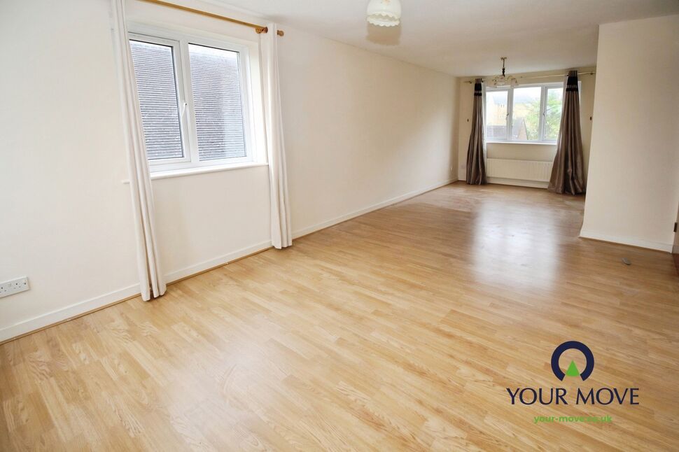 Flat Loudon Way in Ashford