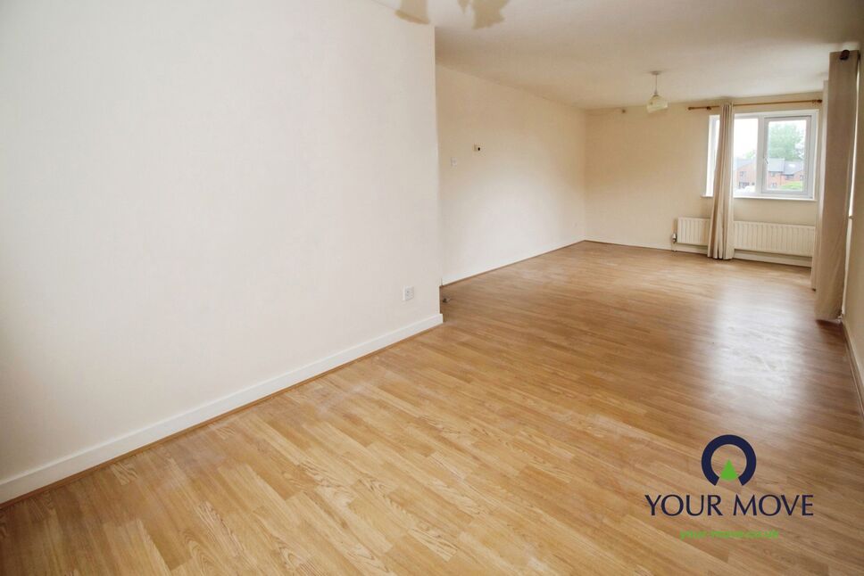 Flat Loudon Way in Ashford