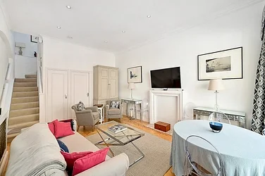 House Eaton Terrace Mews in City of Westminster