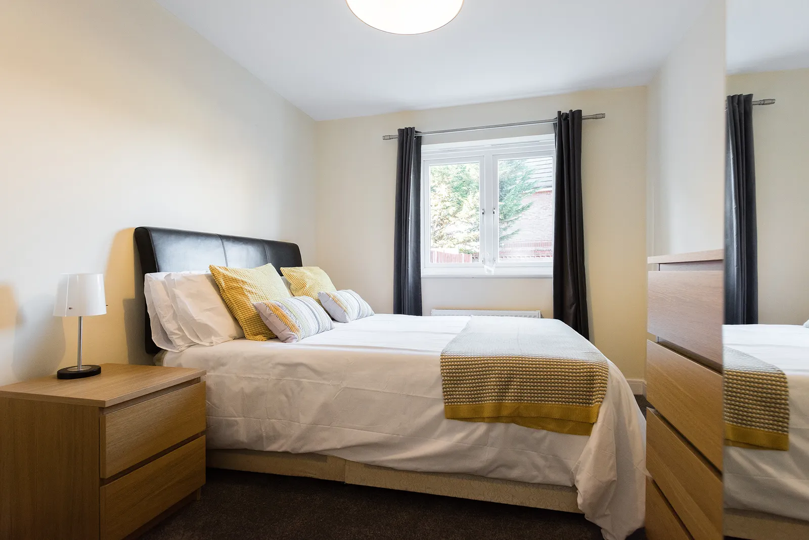 Room Glandford Way in London