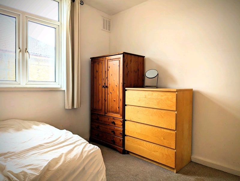 Room Kingsland Road in Greater London