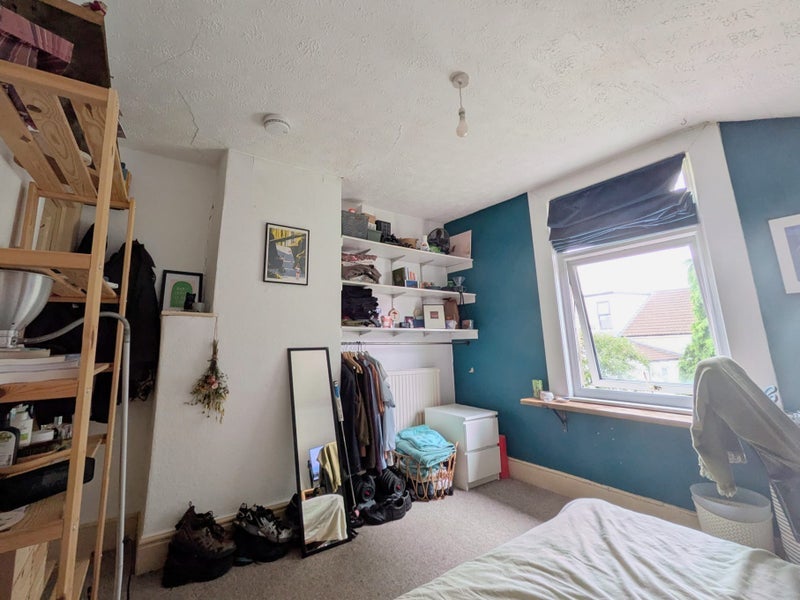 Room Victoria Avenue in Bristol