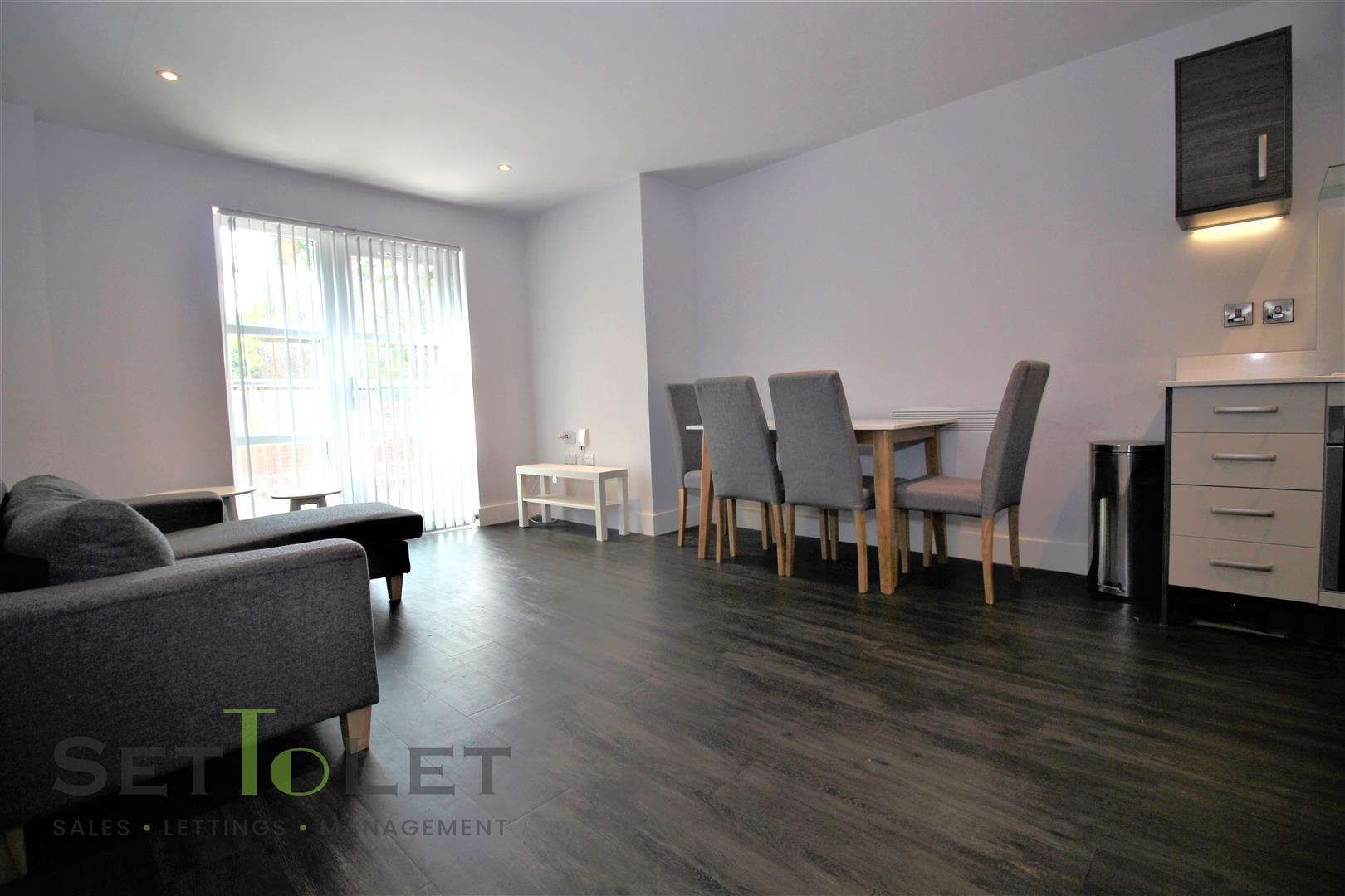 Flat Albion Street in Leicester
