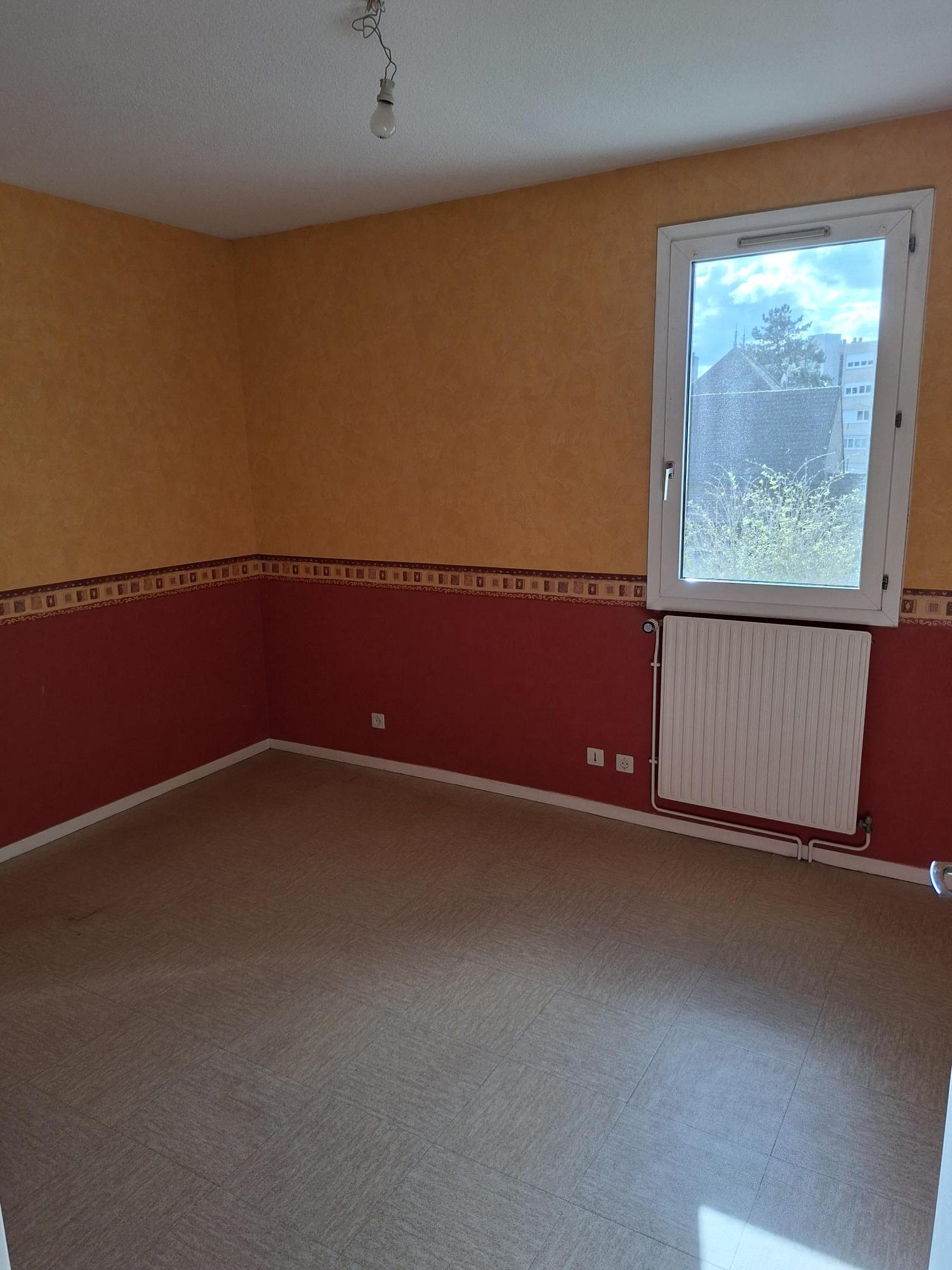 Flat Rue de la Grille in Autun