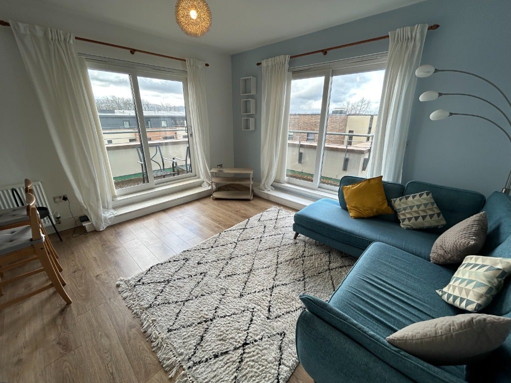 Flat Pinkhill Park in City of Edinburgh