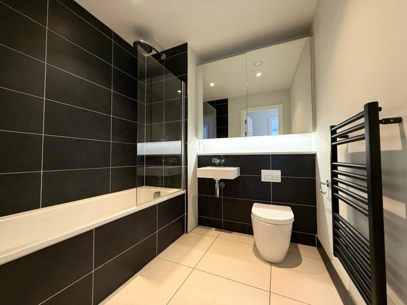 Flat Aspin Lane in Manchester