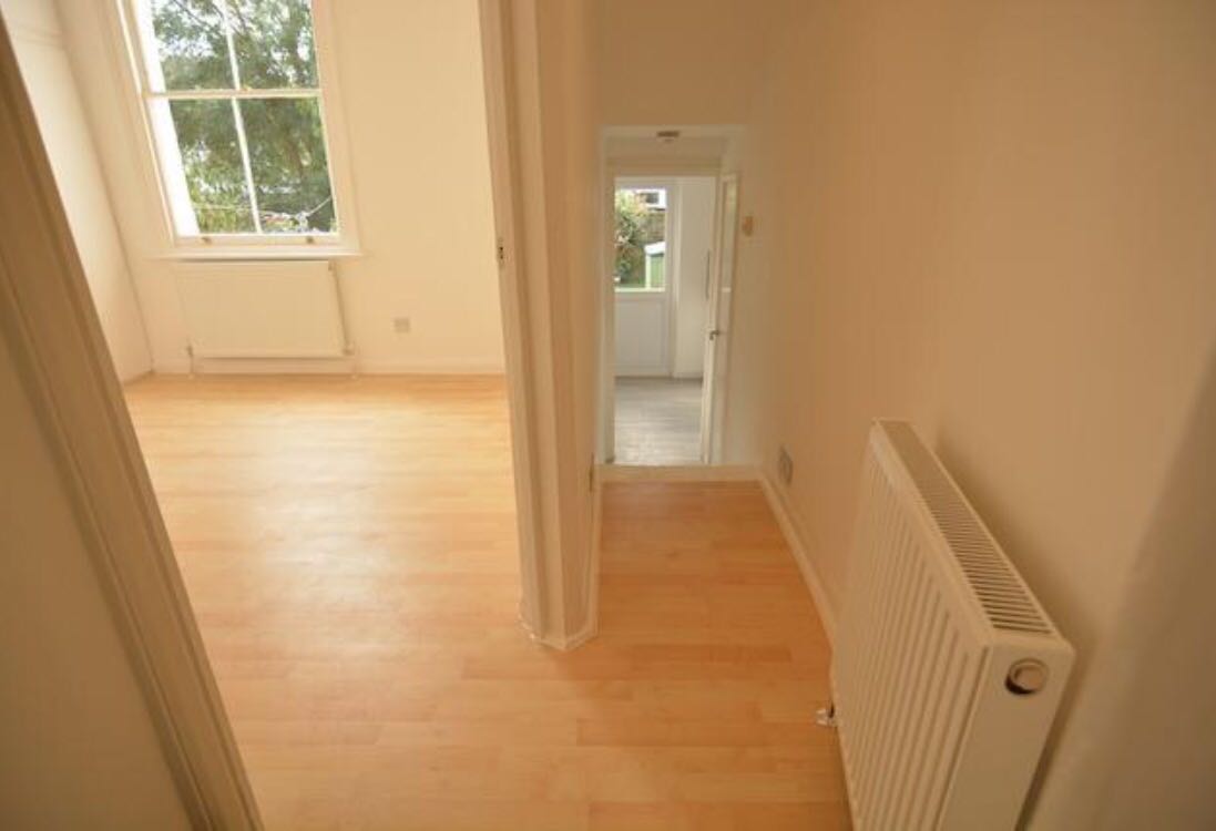 Flat Darnley Street in Gravesham