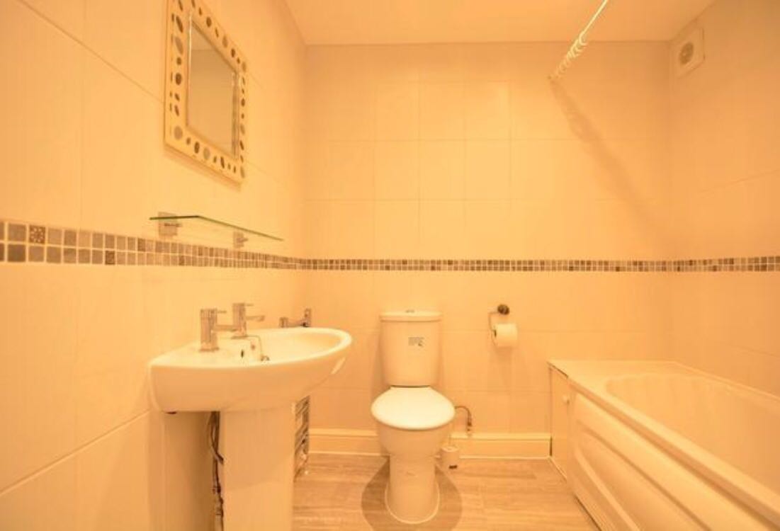 Flat Darnley Street in Gravesham