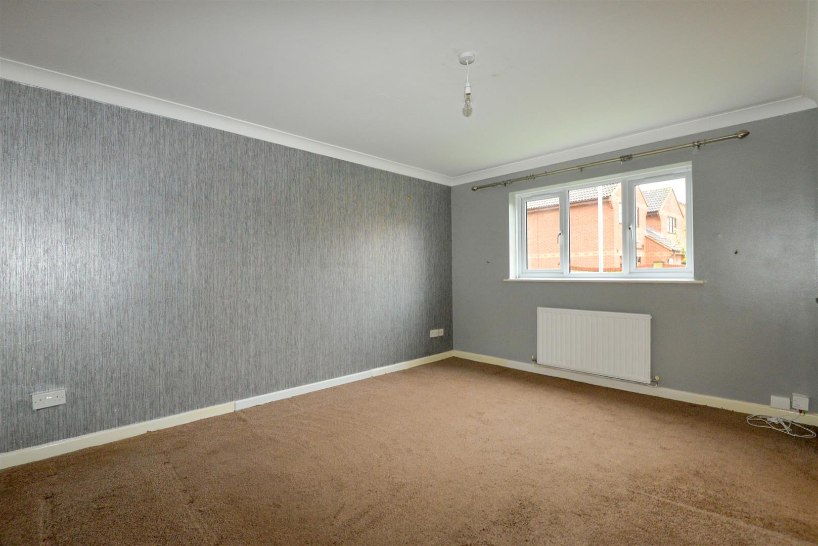 House Leeward Close in Bridgwater
