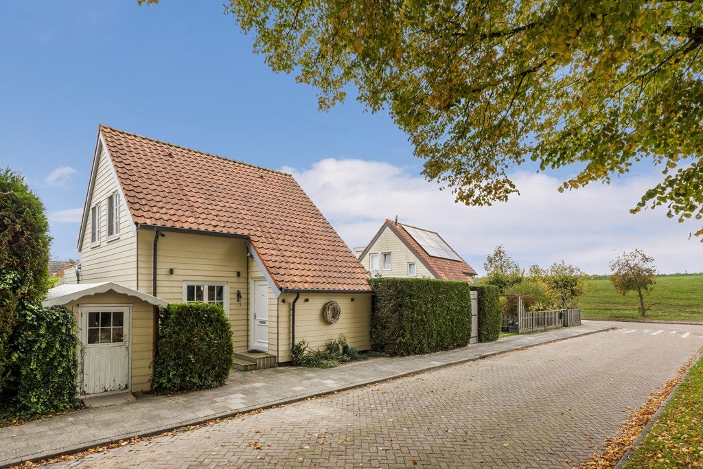 Huis Koning Haakonstraat 4 in Zuid-Beijerland