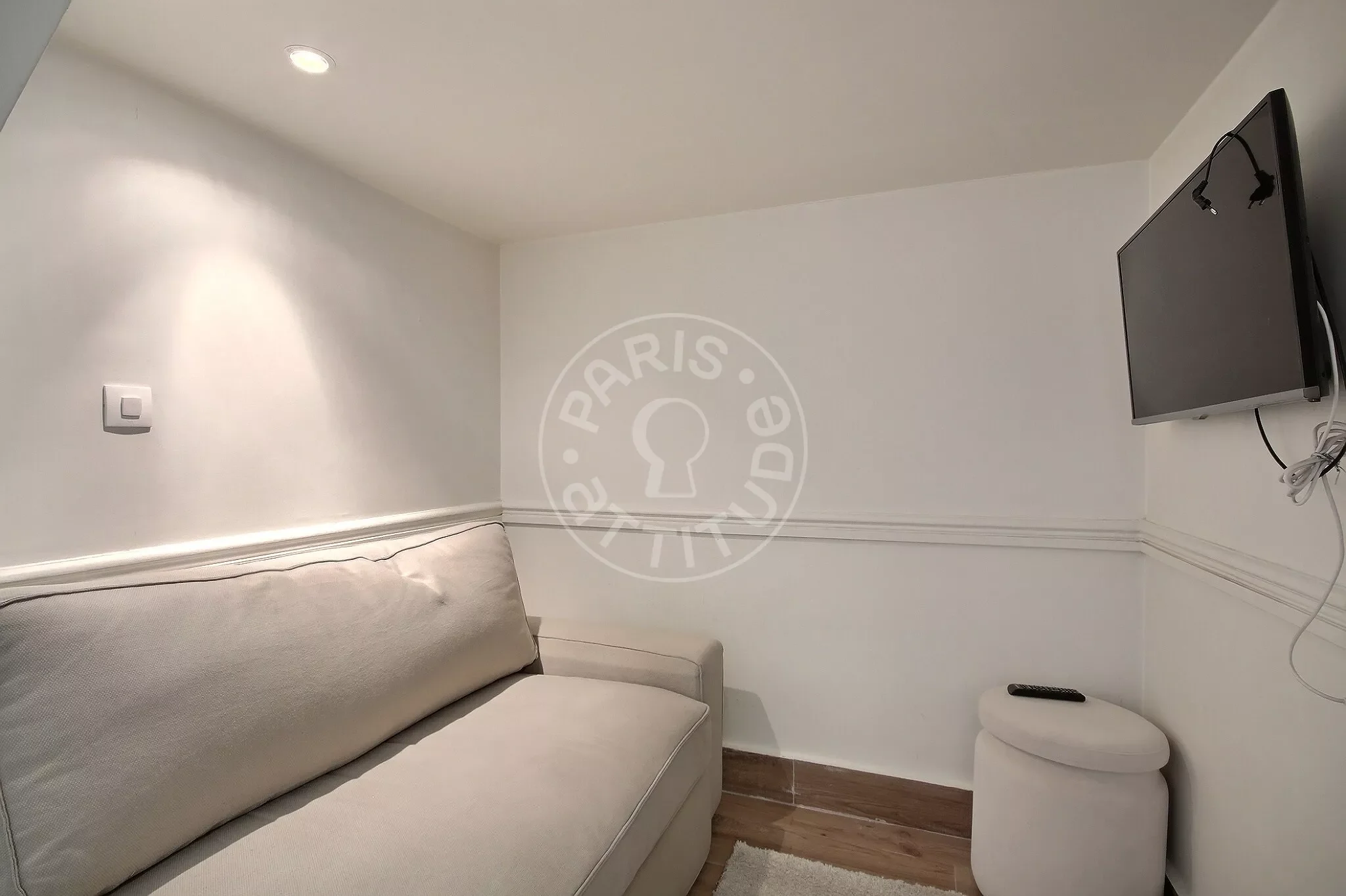 Flat Rue des Acacias in Paris