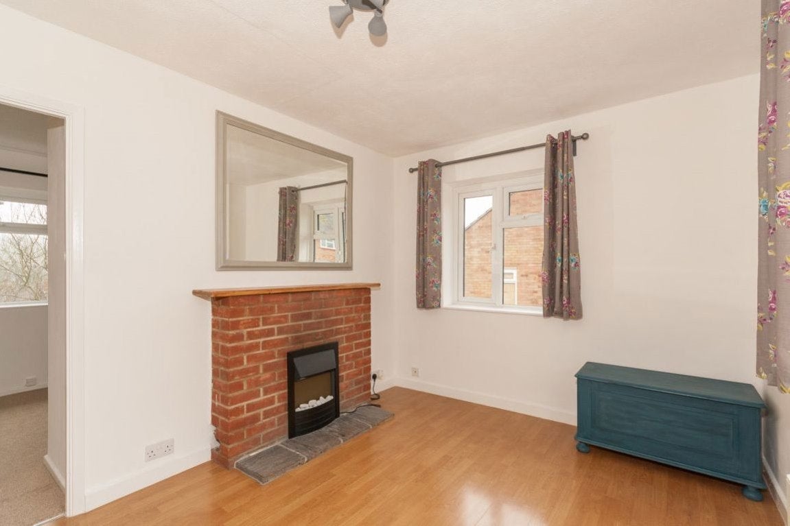 Flat Loxley Road in Dacorum